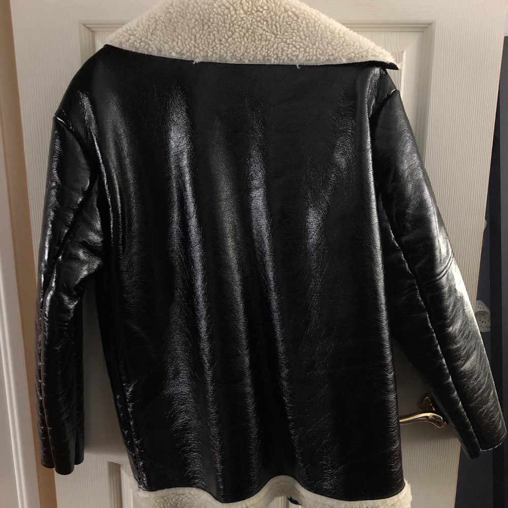 ASOS DESIGN oversized faux shearling in vinyl - Picture 5 of 7